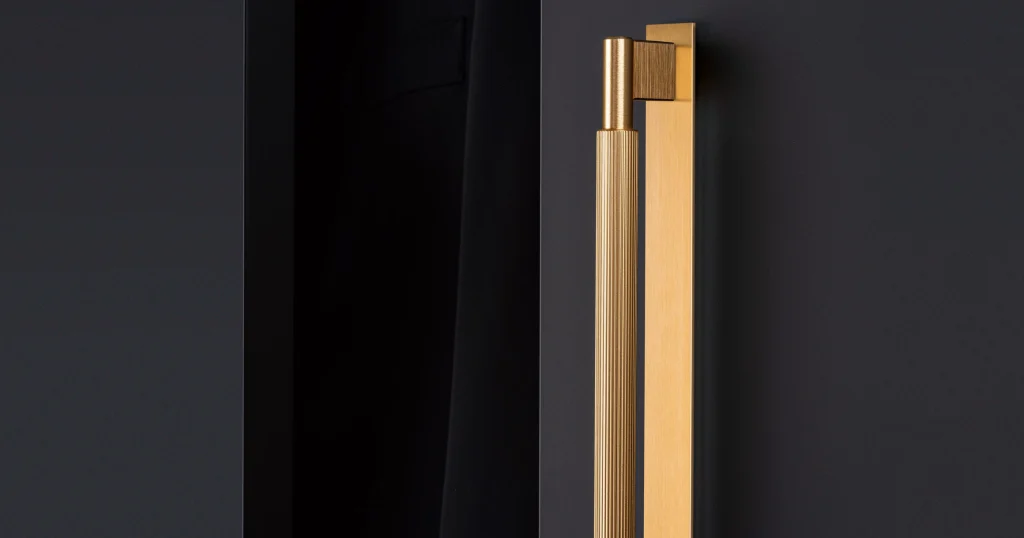 ידית מודרנית 0588 Viefe - ARPA PLATE long handle brushed dark brass