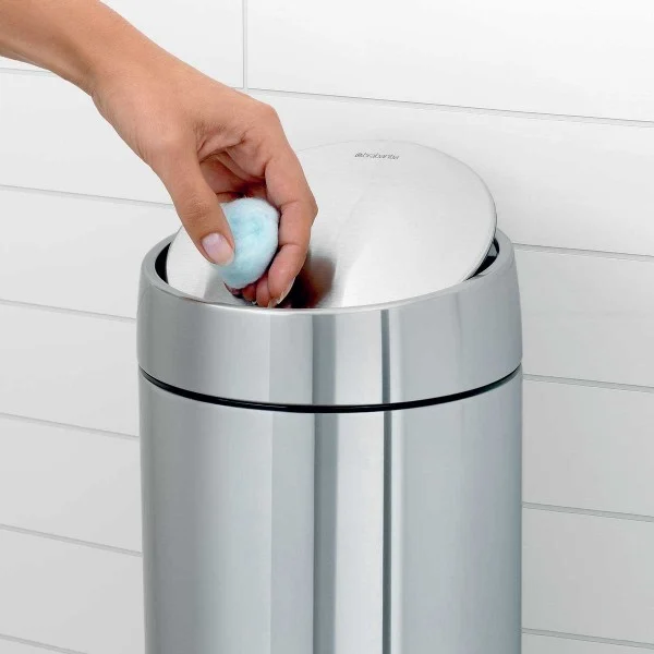פח אשפה סלייד 5 ליטר Brabantia - slide bin de luxe 5l bs inzet openen