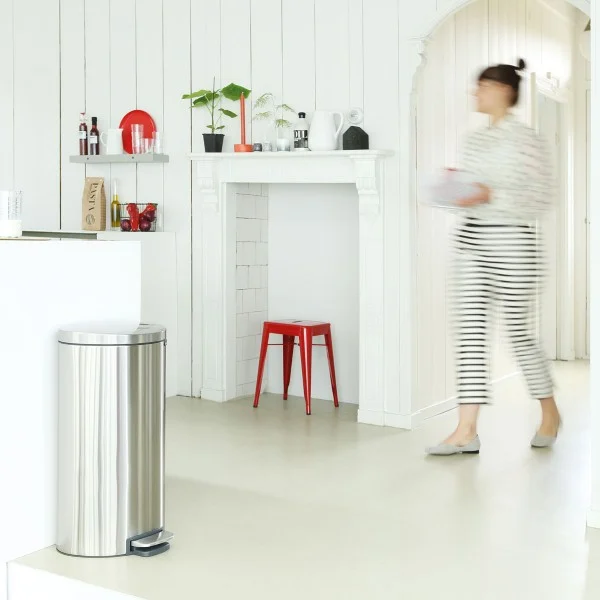 פח אשפה פדל אובלי - גב שטוח, 40 ליטר Brabantia – תמונה 6