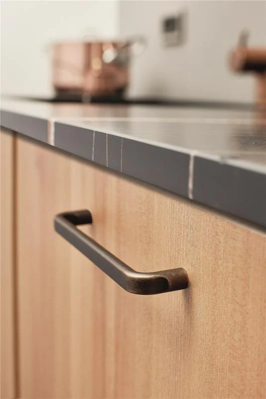 ידית דגם Furnipart – Base - ידיות לרהיטים