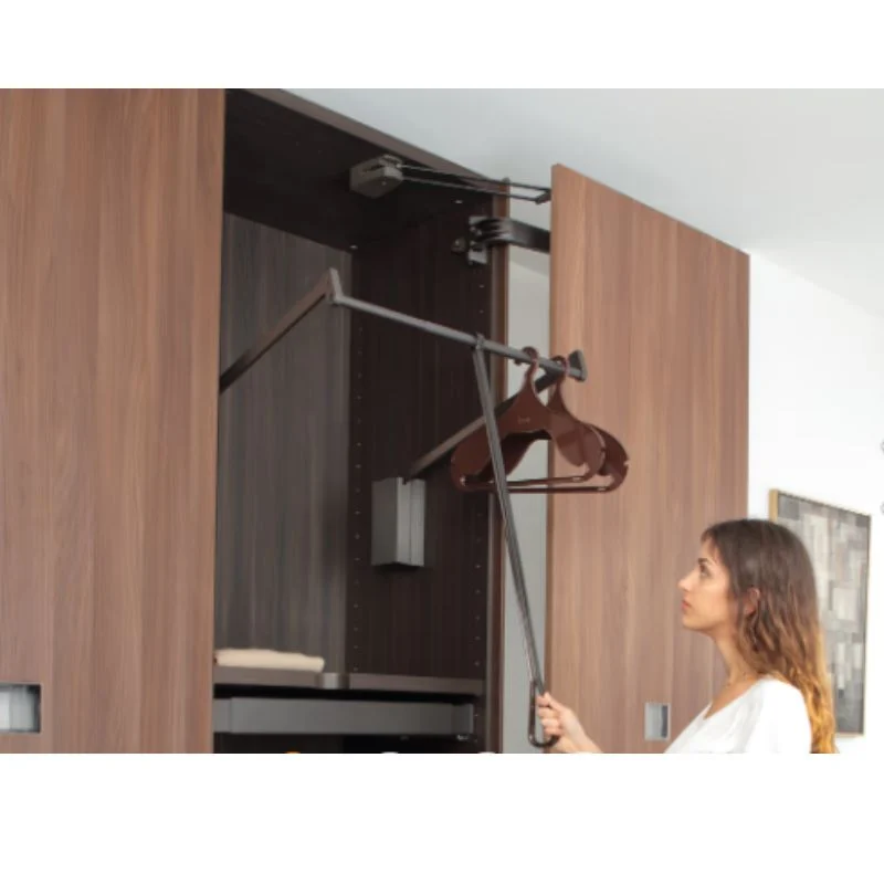 מתקן תלייה סרווטו דגם T3 – מתקן בגדים יורד Servetto - תמונה 2