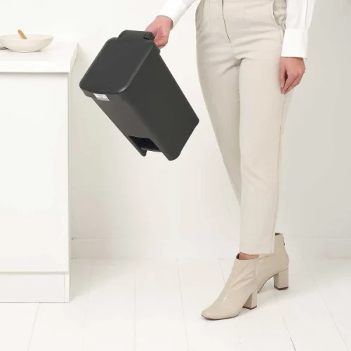 פח הפרדה StepUp פדל 10 ליטר פלסטיק Brabantia - פחי אשפה