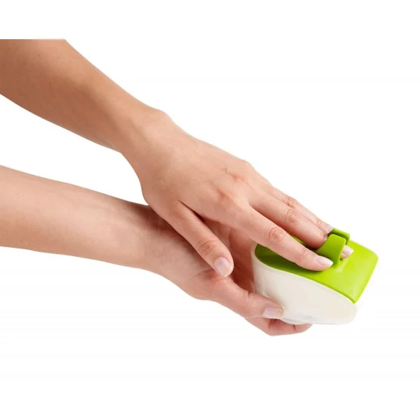 קוצץ עשבי תיבול מתגלגל – מותאם לכף ידך Chef'n, ללא BPA - palm mincer finger
