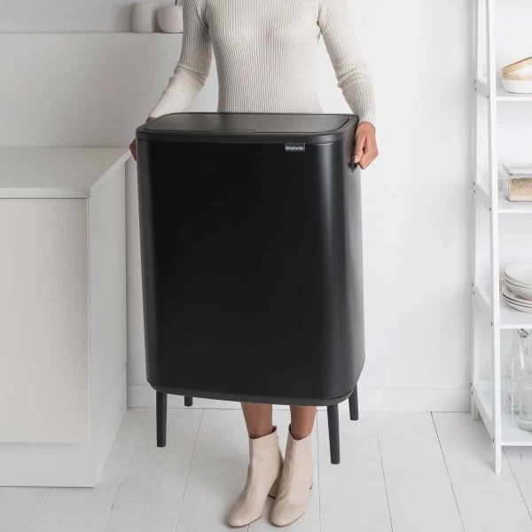 BO פח אשפה טאץ 60 ליטר Brabantia - y b0 touch bin hi 60l matt black brabantia easy to move