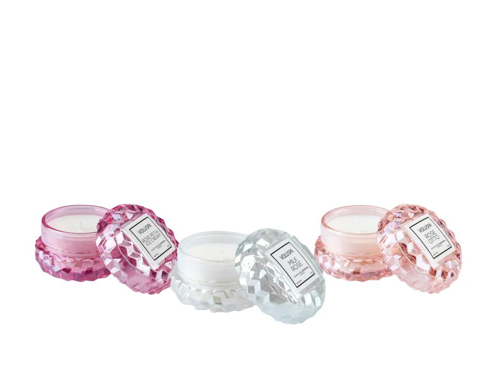 מארז מתנה שלישיית נרות מקרון Roses Macaron Trio VOLUSPA